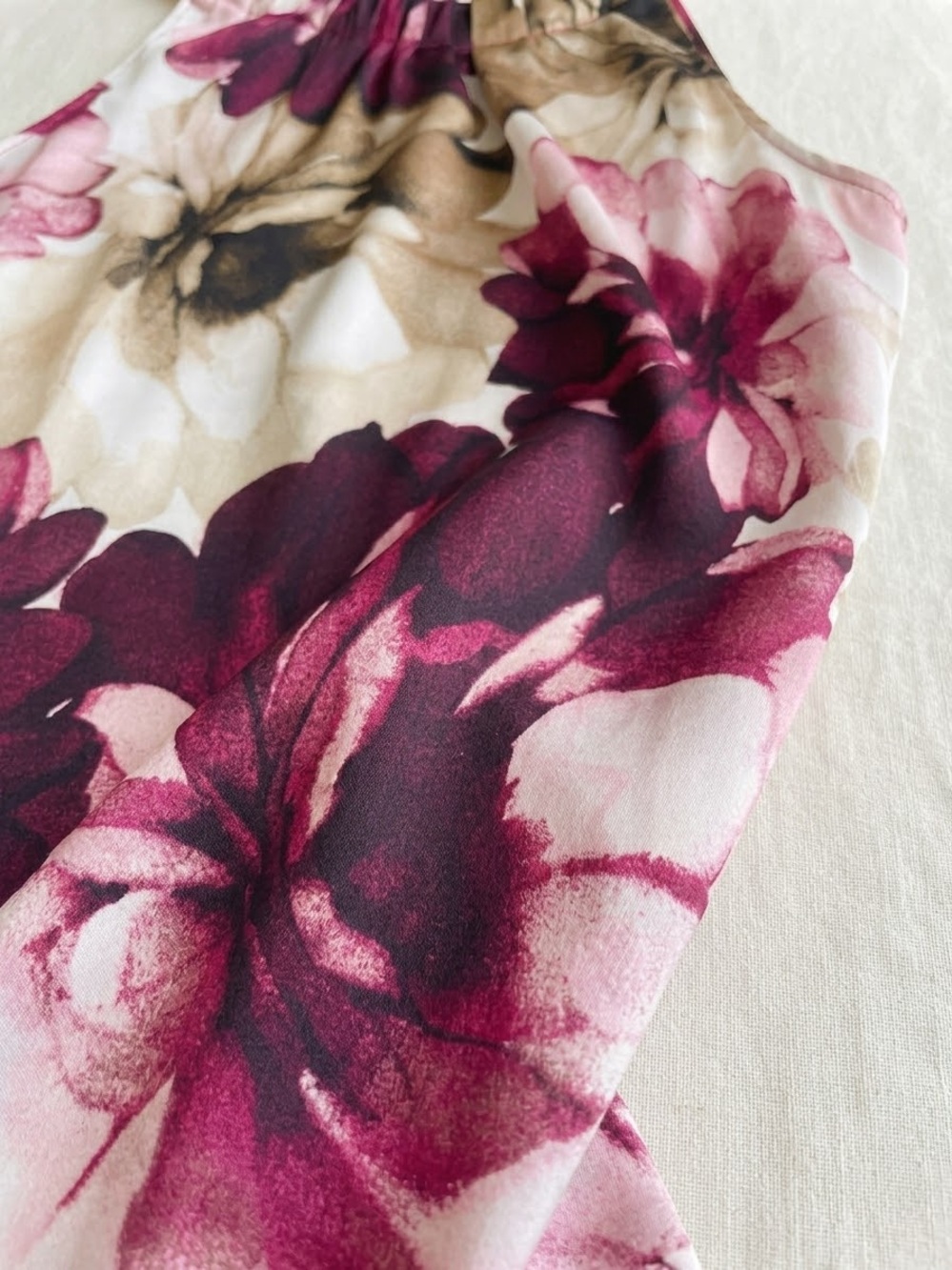 White House Black Market Fuchsia Floral Halter Top - Size S - Picture 5 of 7